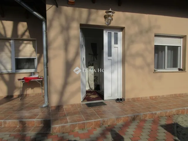 Eladó ház Budapest XVIII. kerület 195 nm