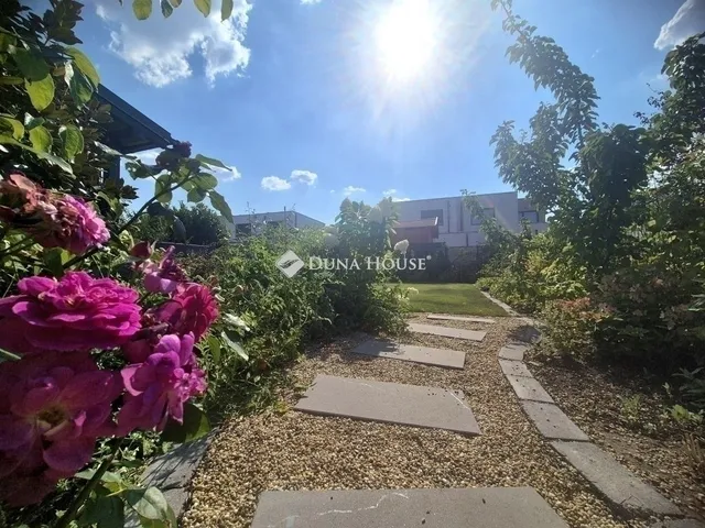 Eladó ház Budapest XVIII. kerület 131 nm