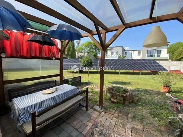 Eladó ház Budapest XVIII. kerület 220 nm