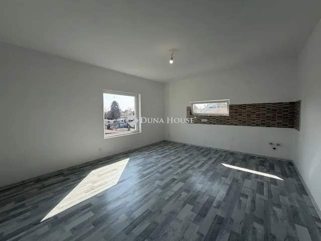 Eladó lakás Vecsés 76 nm