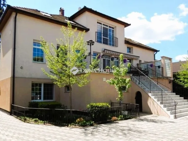 Eladó ház Vecsés 580 nm