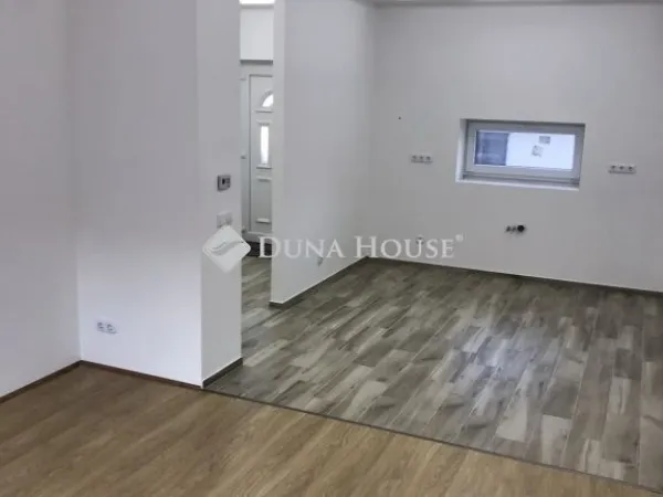 Eladó ház Budapest XVIII. kerület, Liptáktelep 100 nm