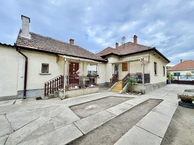 Eladó ház Üllő 89 nm