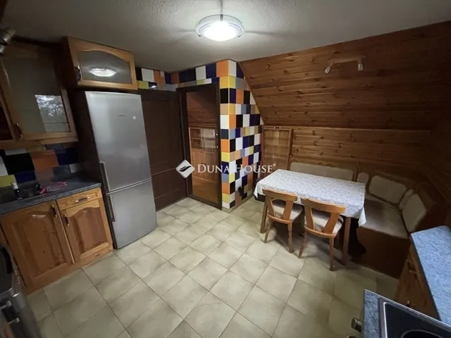 Eladó ház Budapest XVIII. kerület 220 nm