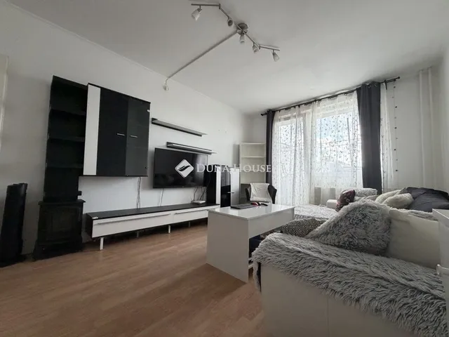 Eladó lakás Budapest XV. kerület 55 nm