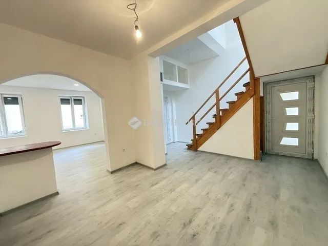 Eladó lakás Budapest XIX. kerület 92 nm