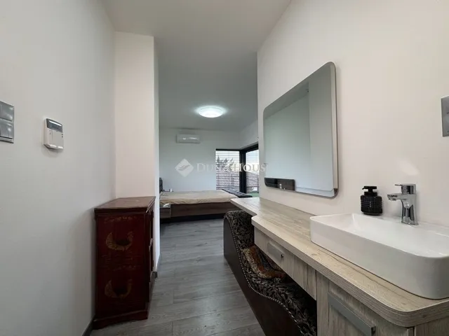 Eladó ház Budapest XVII. kerület 247 nm