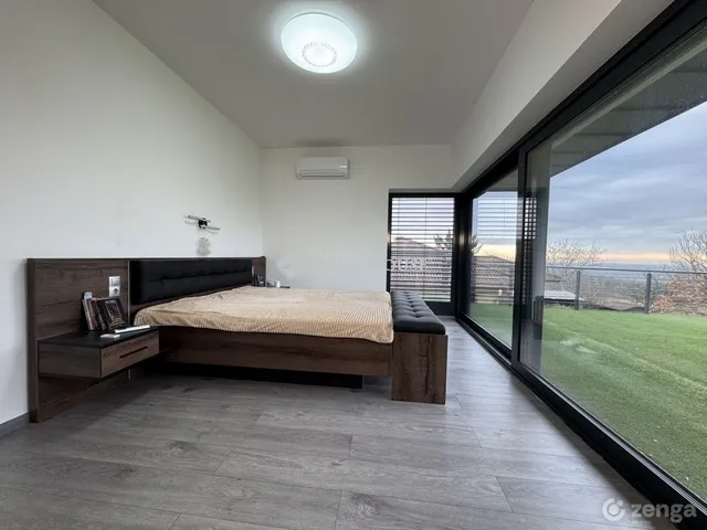 Eladó ház Budapest XVII. kerület 247 nm