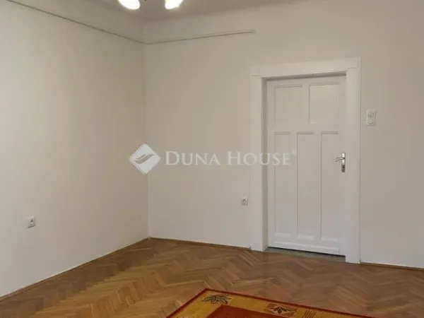 Eladó lakás Budapest X. kerület 30 nm