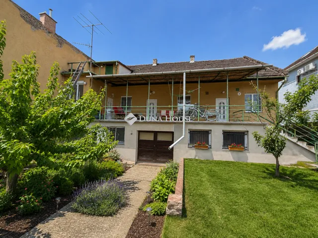 Eladó ház Budapest VIII. kerület 320 nm