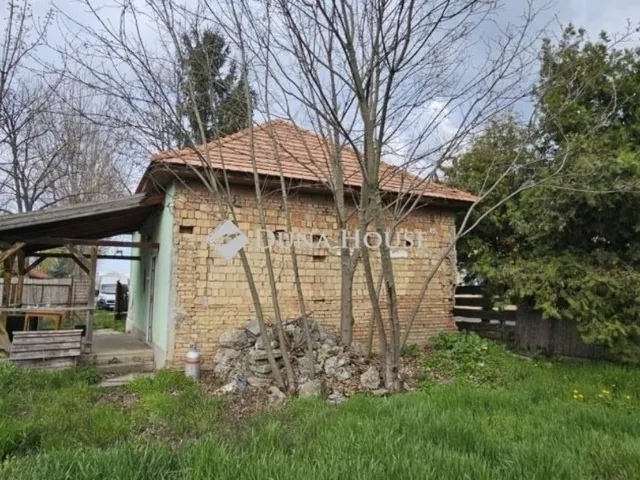 Eladó ház Üllő 51 nm