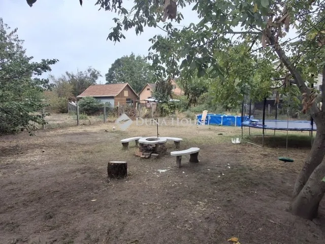 Eladó telek Üllő 508 nm