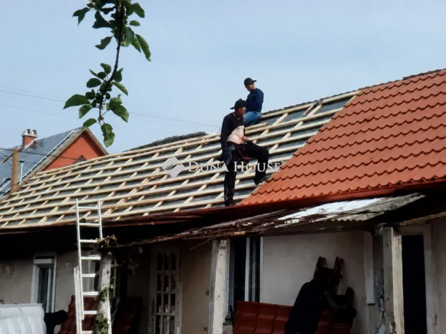 Eladó ház Vecsés 100 nm
