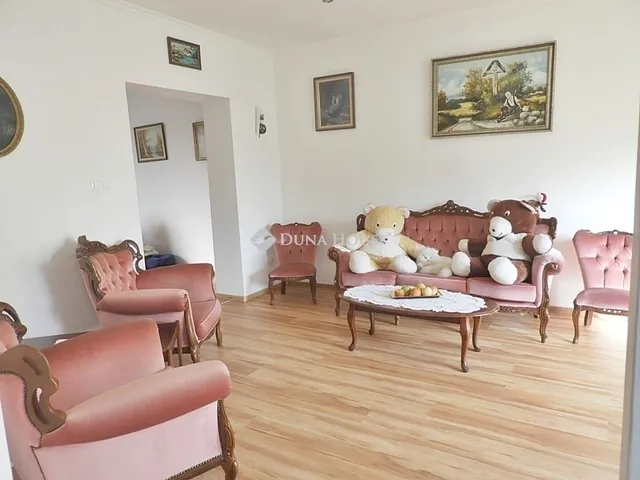 Eladó ház Vecsés 140 nm