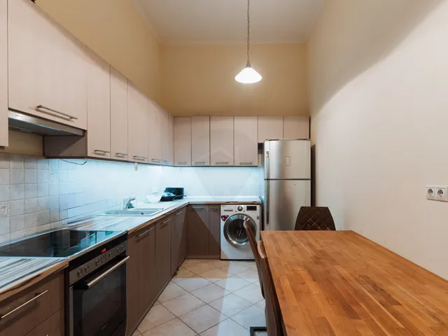 Eladó lakás Budapest VI. kerület 82 nm