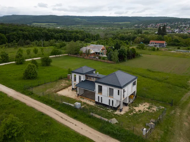 Eladó ház Budakeszi 293 nm