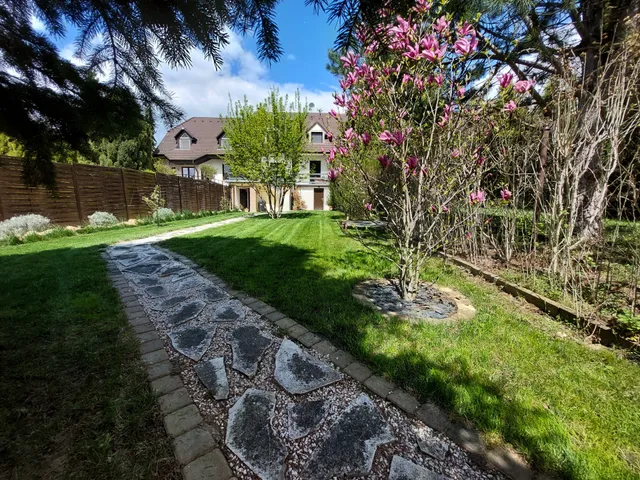 Eladó ház Budapest II. kerület, Gercse 220 nm