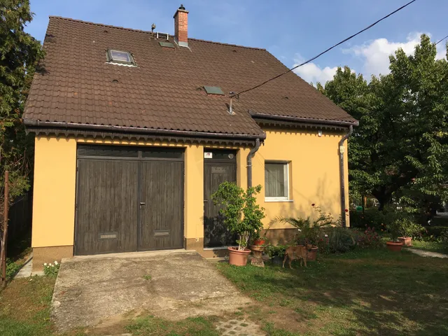 Eladó ház Budapest XVIII. kerület, Újpéteritelep 130 nm