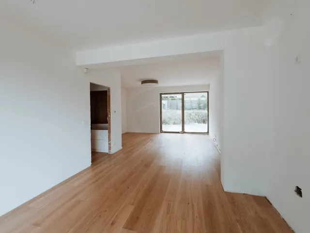 Eladó lakás Budapest II. kerület, Petneházyrét 148 nm