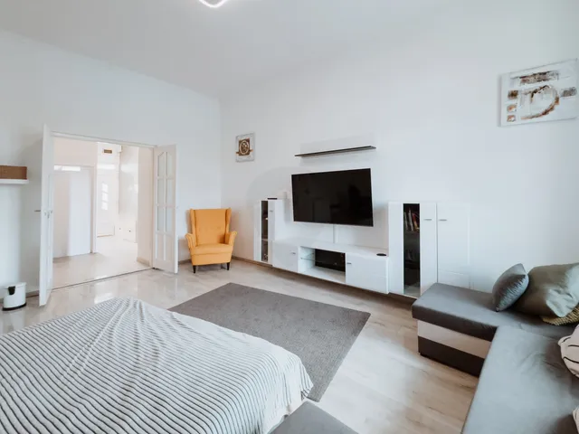 Eladó lakás Budapest VI. kerület 97 nm