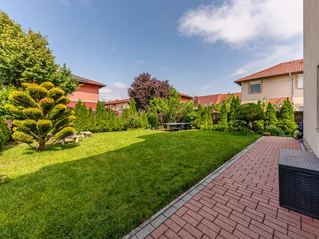 Eladó lakás Budapest XVII. kerület, Helikopter lakópark 132 nm