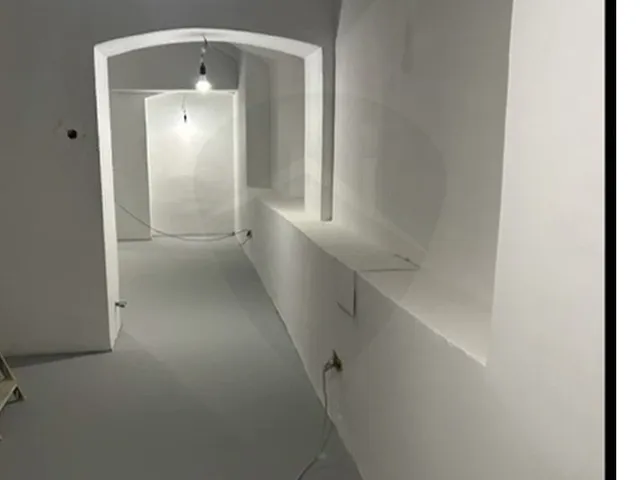 Eladó kereskedelmi és ipari ingatlan Budapest VI. kerület