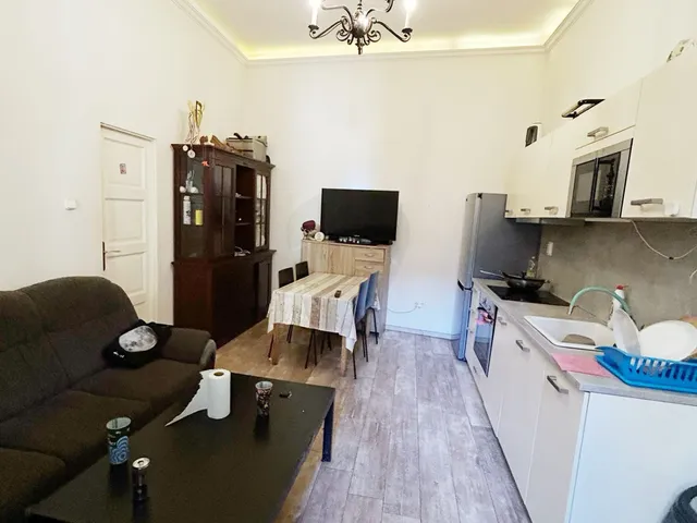 Eladó lakás Budapest VI. kerület 75 nm