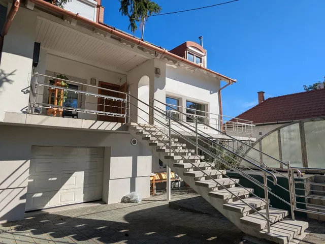 Eladó ház Budapest II. kerület, Pesthidegkút-Ófalu 400 nm