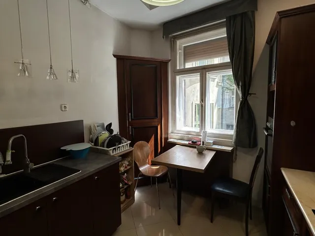 Eladó lakás Budapest I. kerület 85 nm