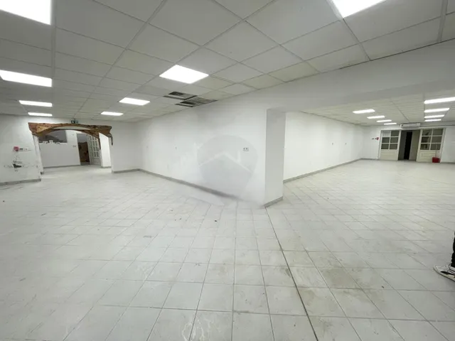 Eladó kereskedelmi és ipari ingatlan Budapest VI. kerület, Diplomatanegyed 191 nm