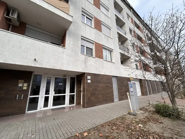 Eladó garázs Budapest XIII. kerület, Angyalföld 12 nm