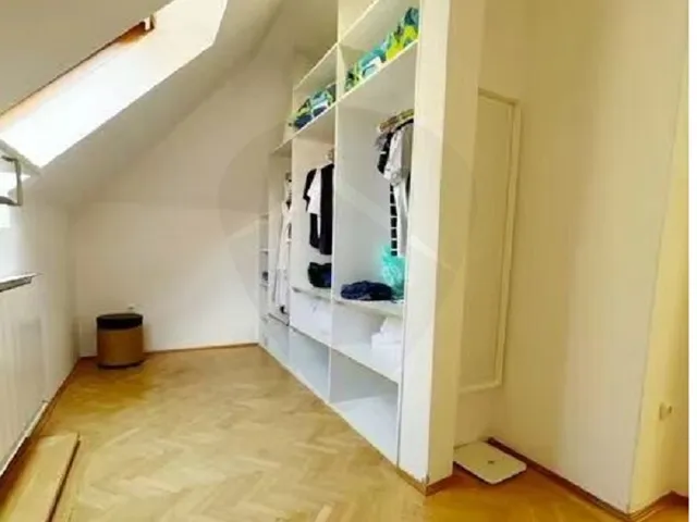 Eladó ház Budapest II. kerület 450 nm