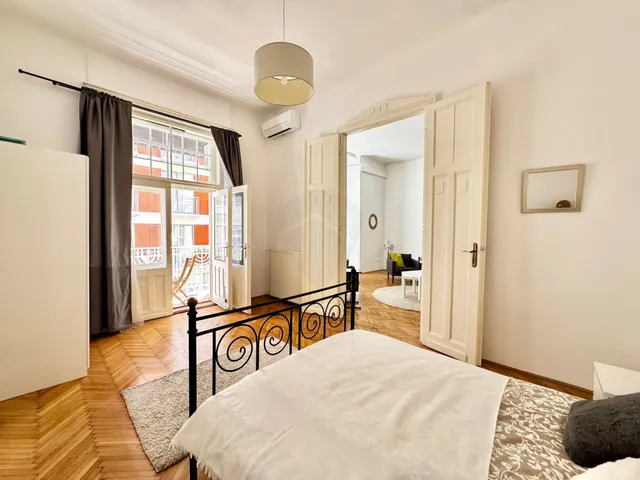 Eladó lakás Budapest VI. kerület 117 nm