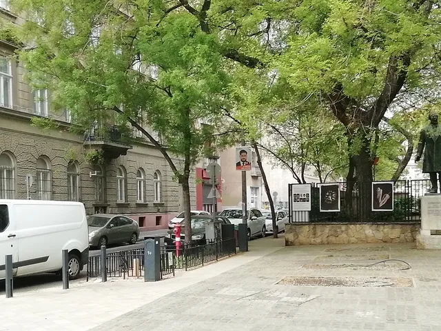 Eladó kereskedelmi és ipari ingatlan Budapest VII. kerület, Belső-Erzsébetváros 91 nm