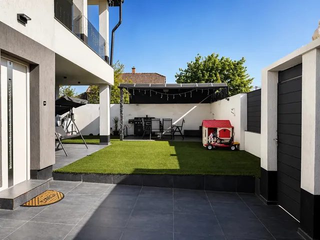 Eladó ház Budapest XX. kerület, Kossuthfalva 150 nm