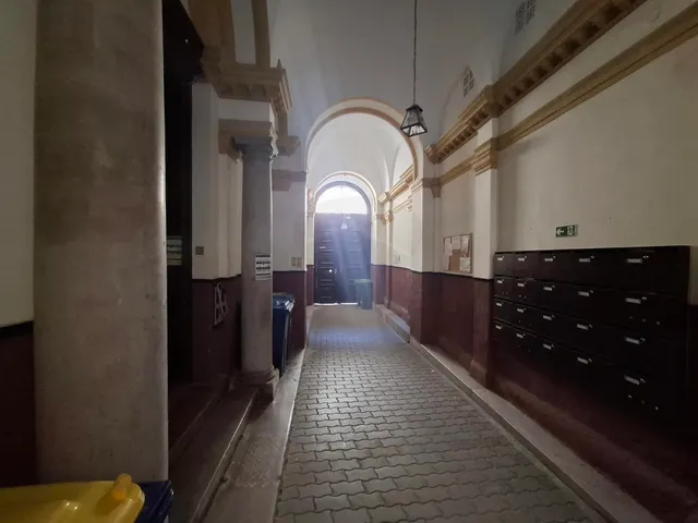Eladó kereskedelmi és ipari ingatlan Budapest VII. kerület 12 nm