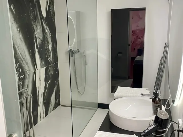 Eladó lakás Budapest VI. kerület 32 nm