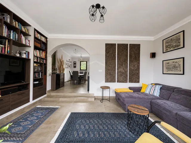 Eladó ház Budapest II. kerület, Gercse 220 nm