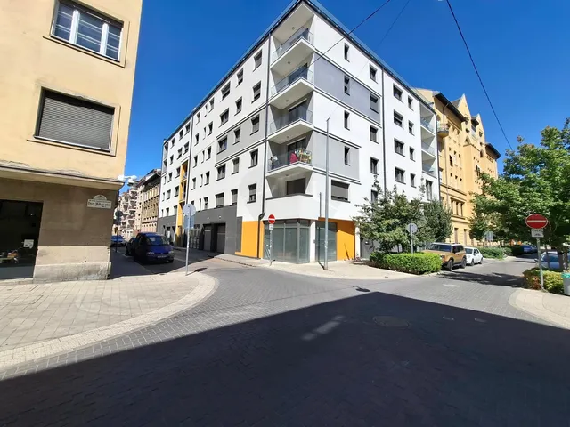 Eladó garázs Budapest VIII. kerület 14 nm