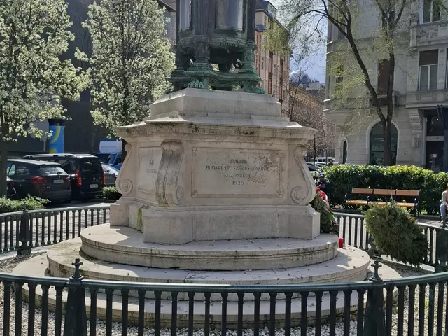Kiadó kereskedelmi és ipari ingatlan Budapest V. kerület, Belváros 120 nm