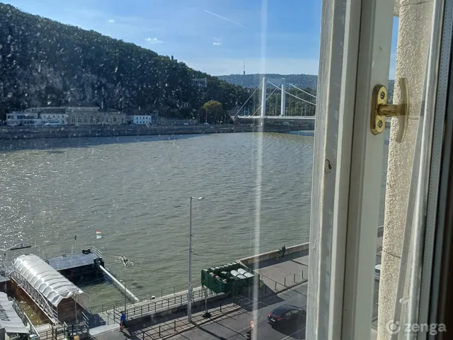 Eladó lakás Budapest V. kerület, Belváros 85 nm