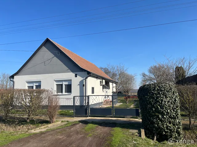 Eladó ház Told 120 nm