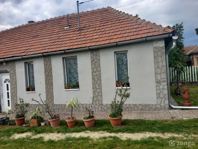 Eladó ház Vatta 85 nm