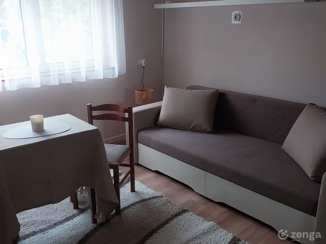 Kiadó lakás Eger, Hajdúhegy 30 nm