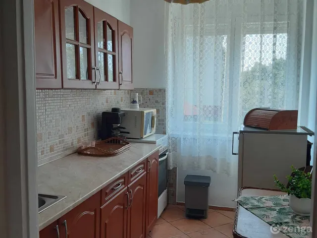 Eladó lakás Oroszlány, Óváros 49 nm