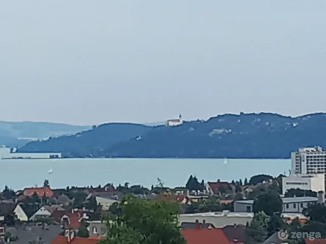 Eladó lakás Balatonfüred, Balatonarács 240 nm