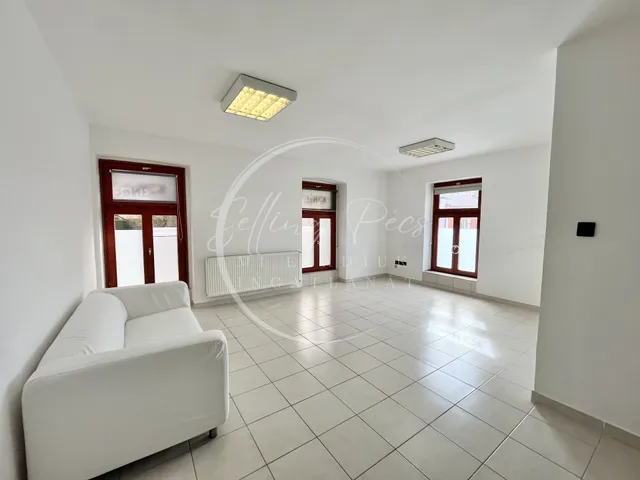 Kiadó lakás Pécs, Tettye, Tettye utca 40 nm