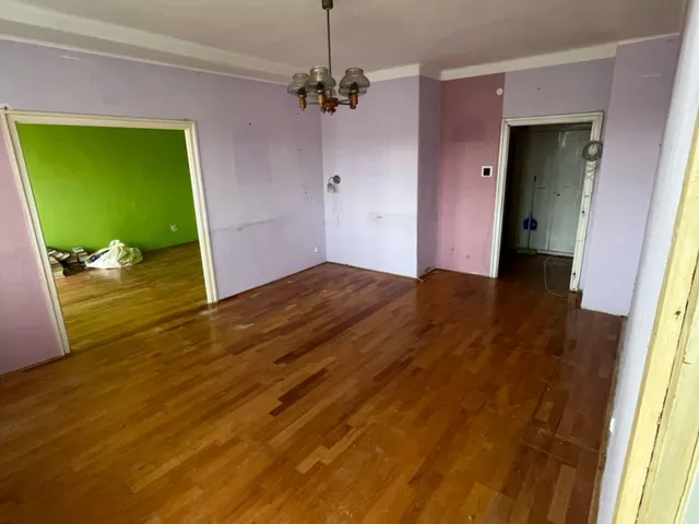 Eladó lakás Pécs, Uránváros 63 nm