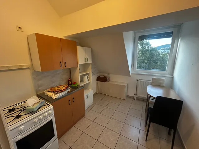 Kiadó lakás Pécs, Ispitaalja 50 nm