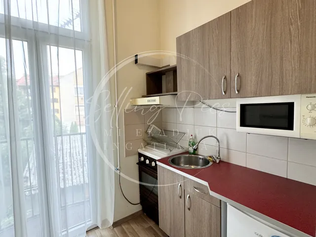 Kiadó lakás Pécs, Belváros, Alkotmány utca 27 nm